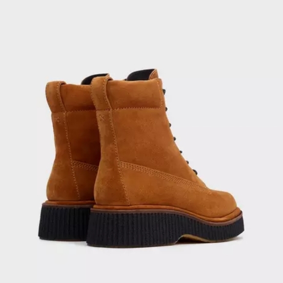 Edgy Chic Classic Rag & Bone Soft Suede Boots - Picture 6 of 9